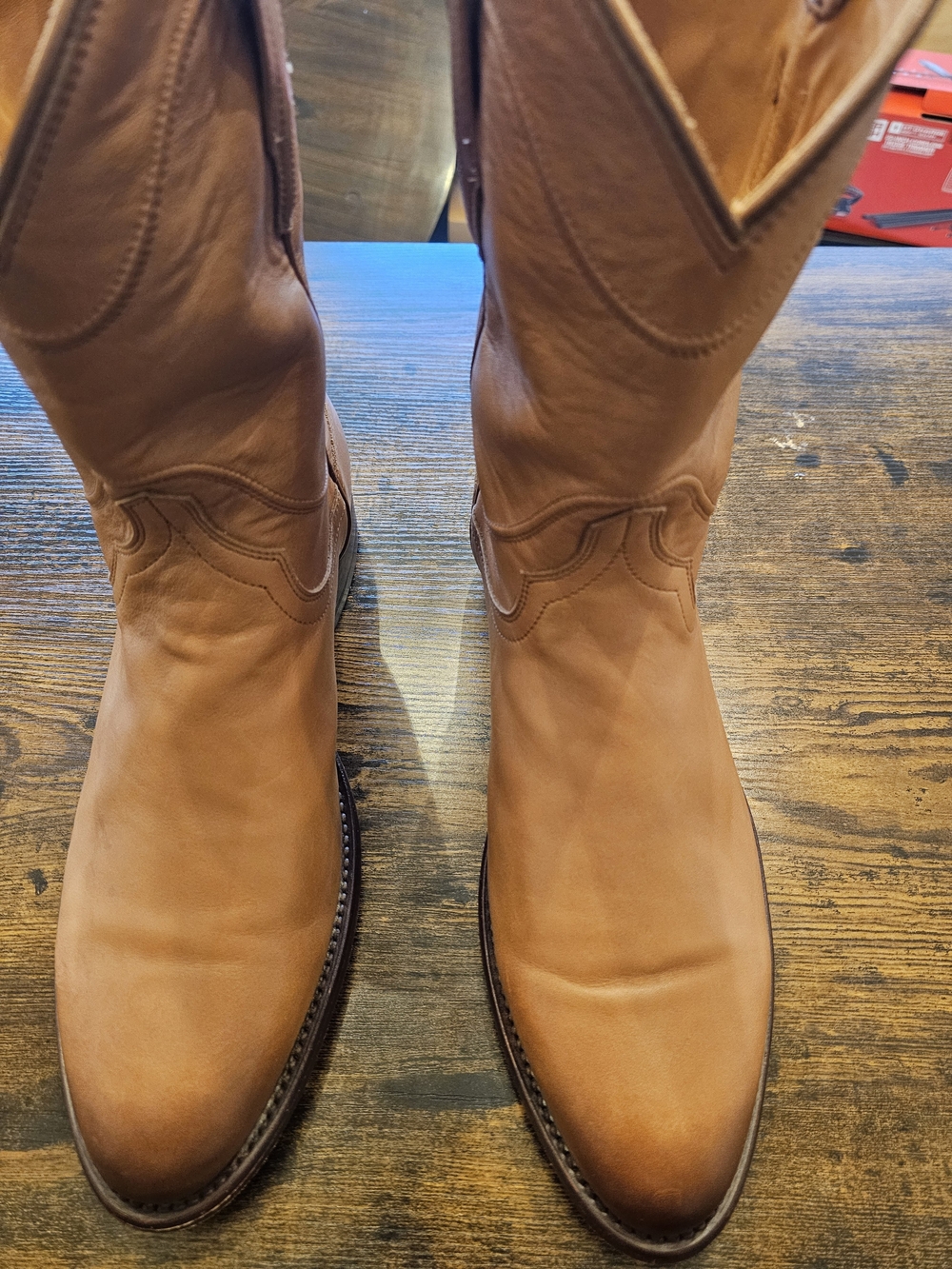 Classic Men's Tan Leather Western Boots